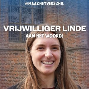 Vrijwilliger Linde aan het woord: “Ik hoop de Vrijheidsboodschap te verspreiden door andere mensen te motiveren om ook hun steentje bij te dragen en zich aan te melden als vrijwilliger.” 🕊️ Help jij ook de Vrijheidboodschap te verspreiden? Van sitecrew tot fotograaf, van host tot redacteur: zonder vrijwilligers is het Vrijheidsevent in Wageningen, Stad der Bevrijding, niet mogelijk. Meld je aan via de link in bio en #MaakHetVerschil. 💪💜
